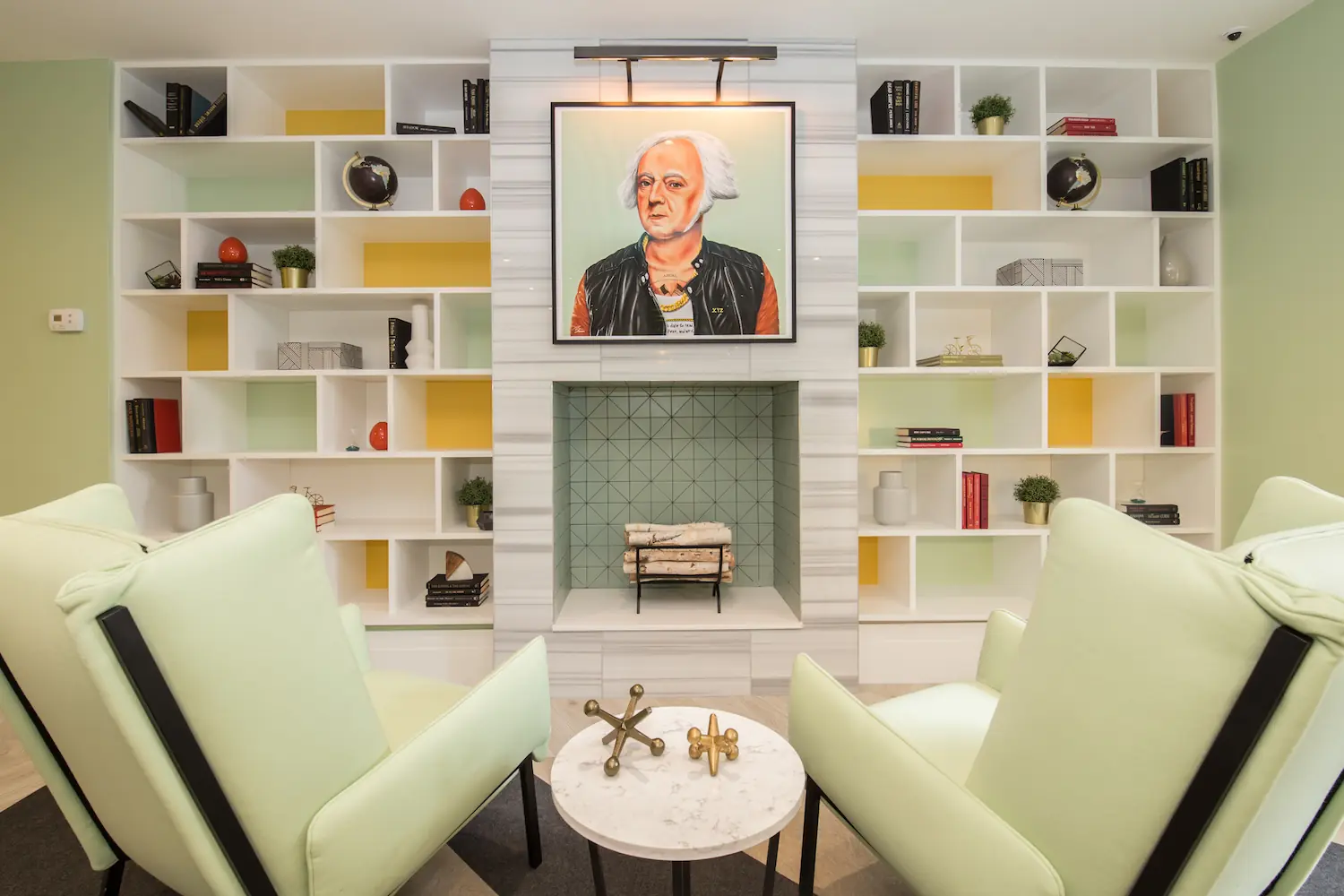 Presidential City Apartments resident lounge — image 7